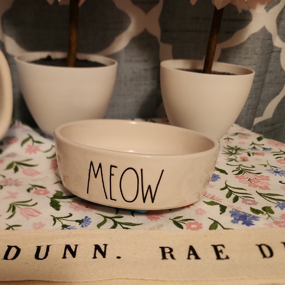 Rae Dunn Cream 'Meow' Cat Bowl